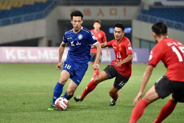 阿劳霍与本菲卡续约至2029年 违约金为8000万欧元